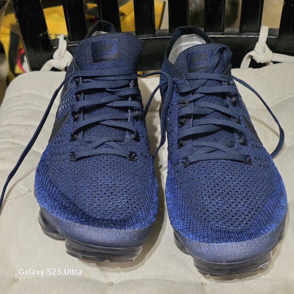Nike Womens Dark Blue Athletic Shoes